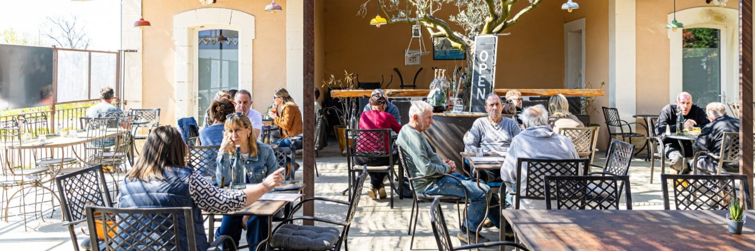 Image de Brasserie provençale en gare authentique
